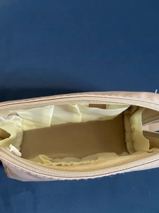 Small Makeup Pouch - Picture 3 of 5